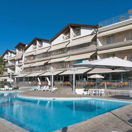 Апартаменты Locazione Turistica Casa Del Mar-6 Розето-дельи-Абруцци