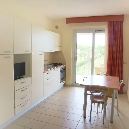 Locazione Turistica Casa Del Mar-6 * Розето-дельи-Абруцци